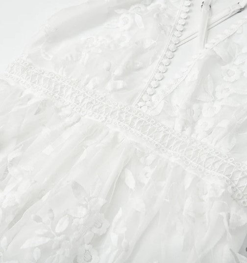 Ladies Cocktail Dress Knee-length Floral Embroidery Mesh Fabric for Wedding