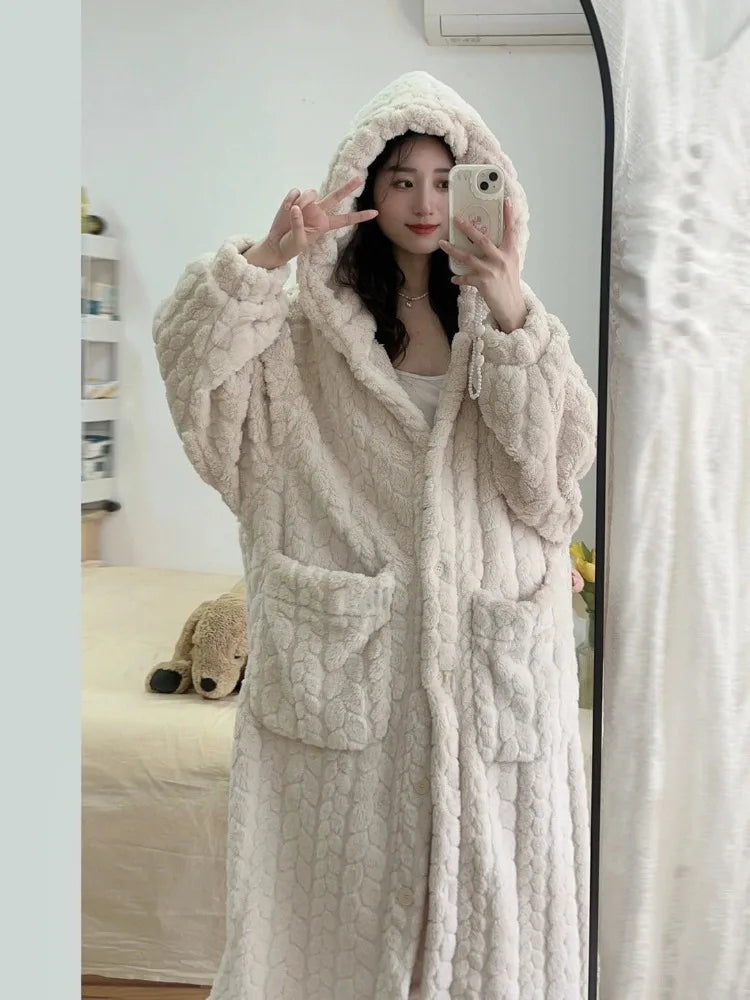 Ladies Fleece Bathrobe Comfortable and Warm