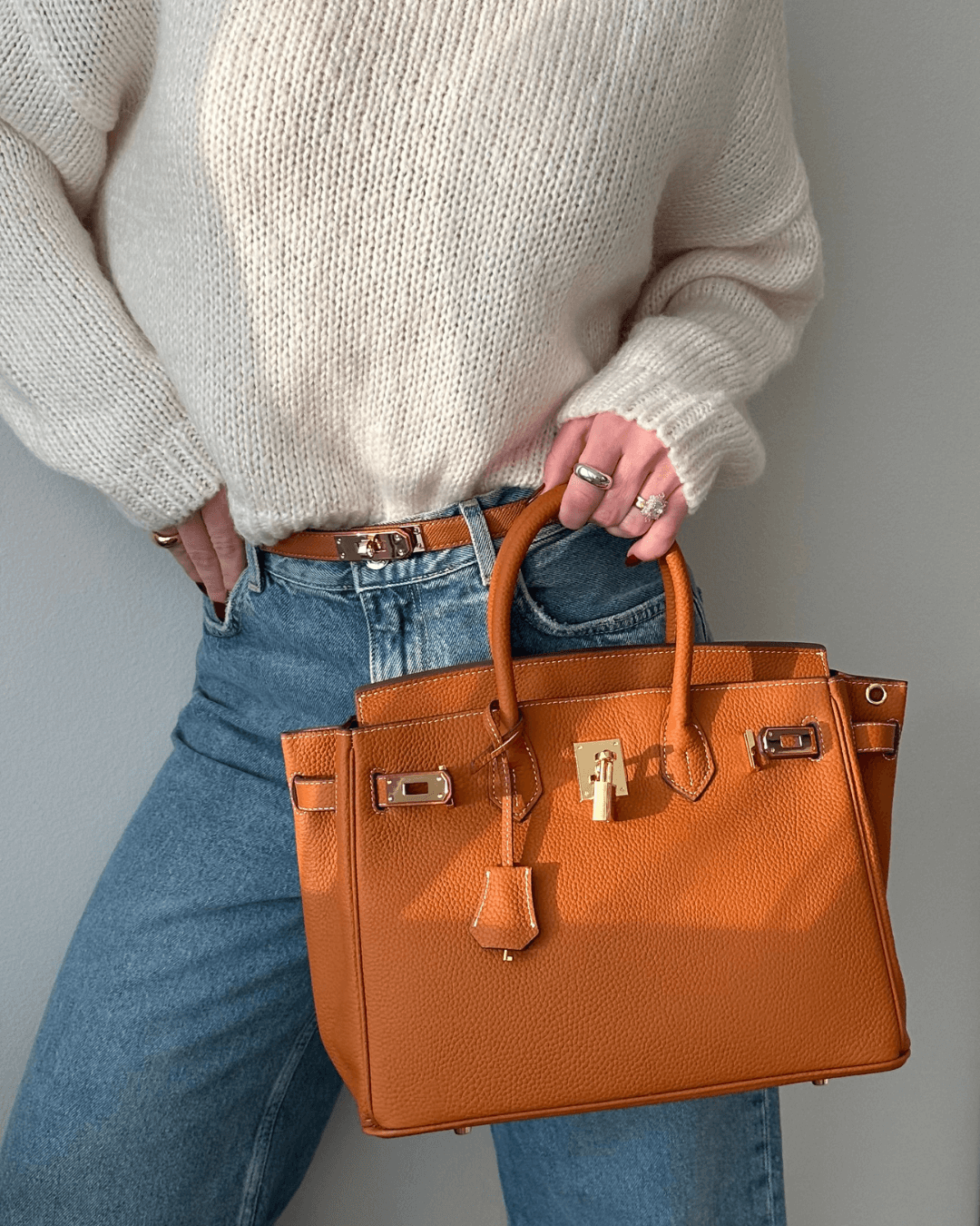 Ladies Leather Bag Multifunctional Stylish Artificial Leather