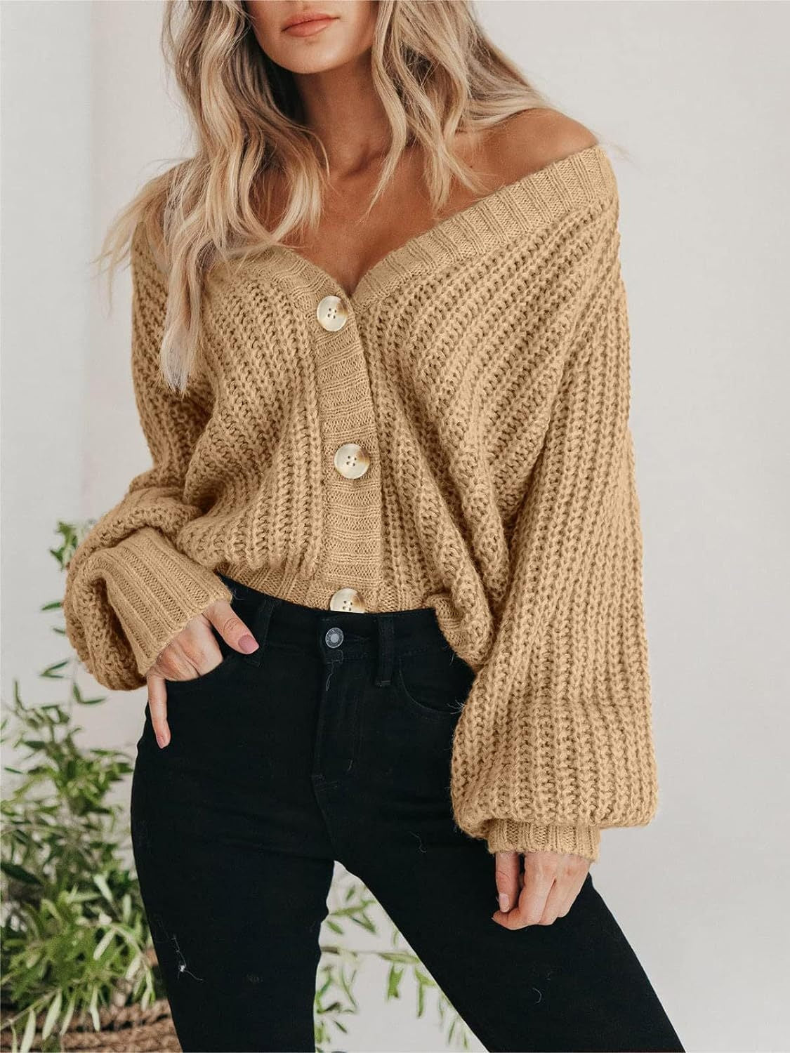 Ladies' Long-sleeved Cardigan With Buttons