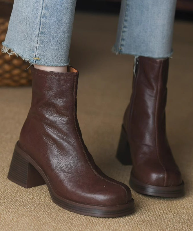 Ladies ankle boots with thick heel and zip closure