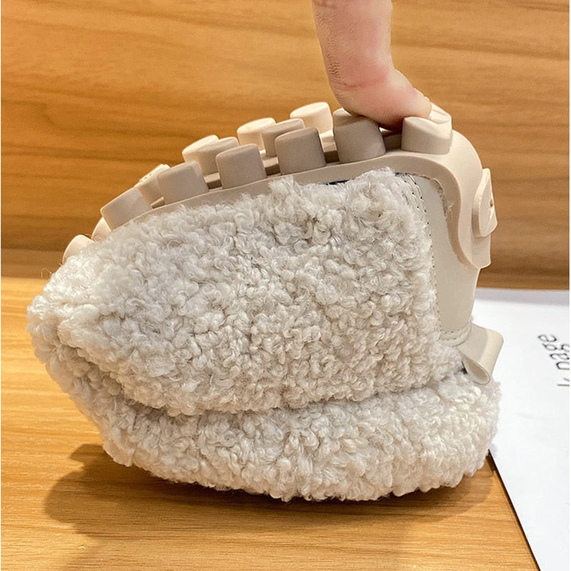 Ladies slippers Plush Anti-skid Comfortable for Indoor use