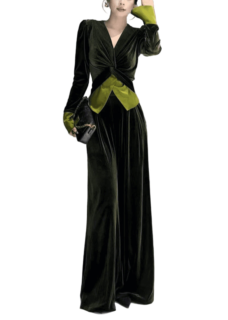 Ladies two-piece set with V-neck and wide legs