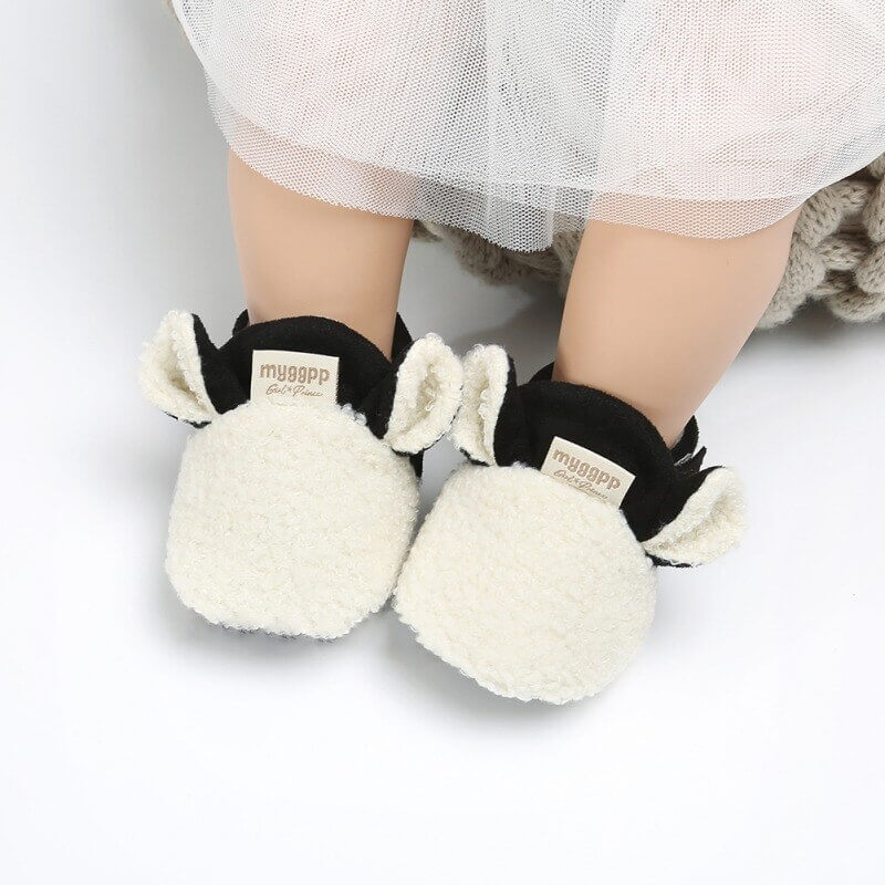 Lam design baby shoes