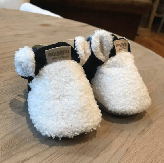 Lam design baby shoes
