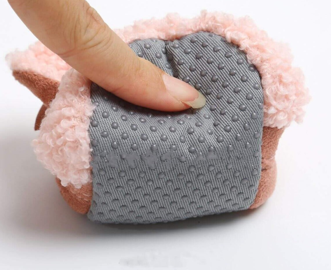 Lam design baby shoes