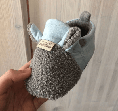Lam design baby shoes