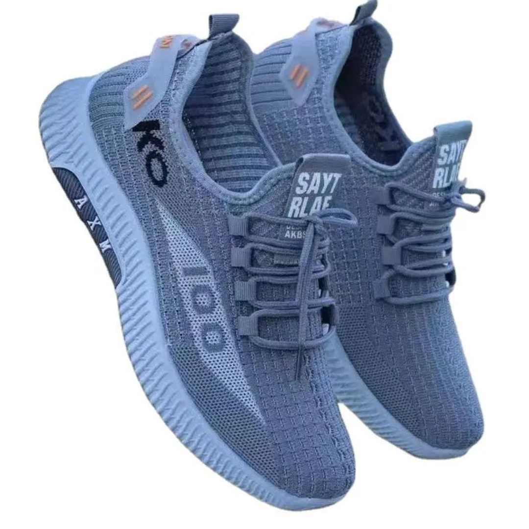 Lightweight men's sports shoes