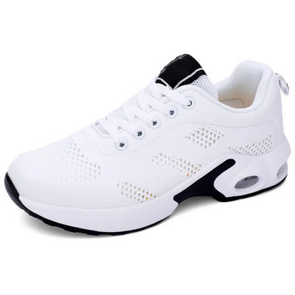 Lightweight outdoor shoes for women