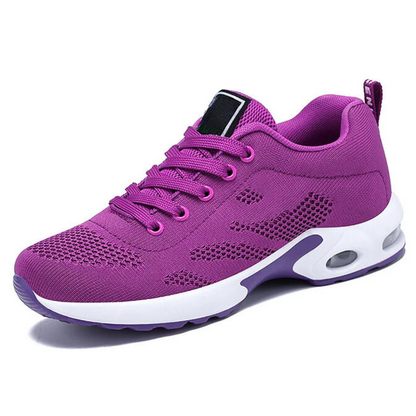 Lightweight outdoor shoes for women