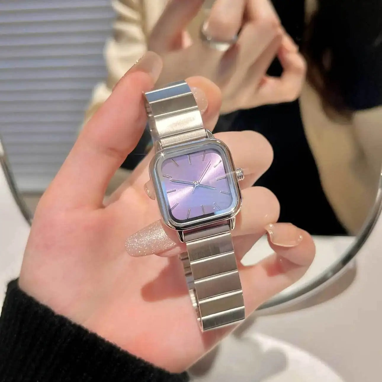 Luxury ladies' watch with steel strap