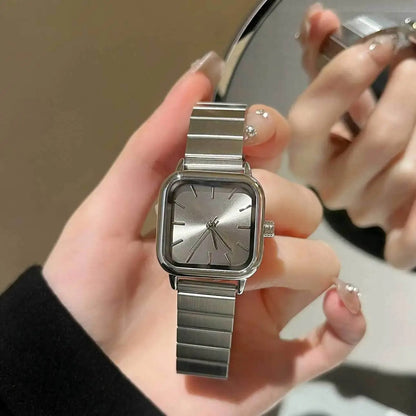 Luxury ladies' watch with steel strap