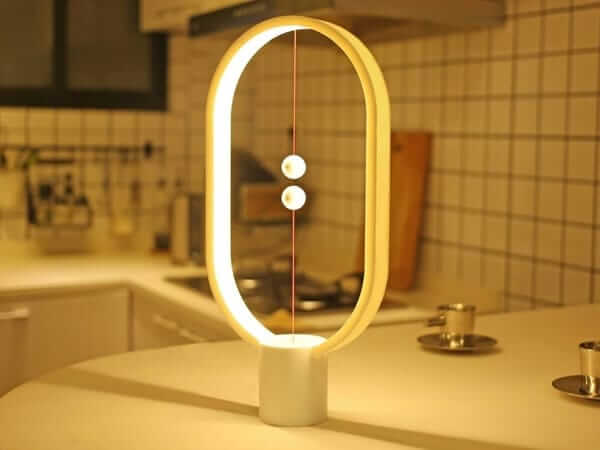 Magnetic LED balance lamp