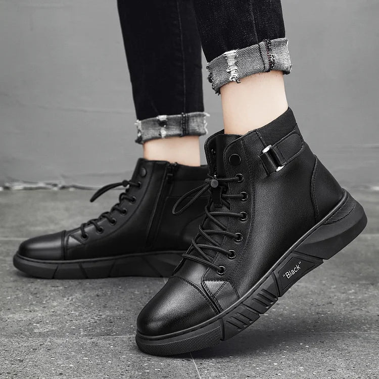 Men's Boots with Ergonomic Design