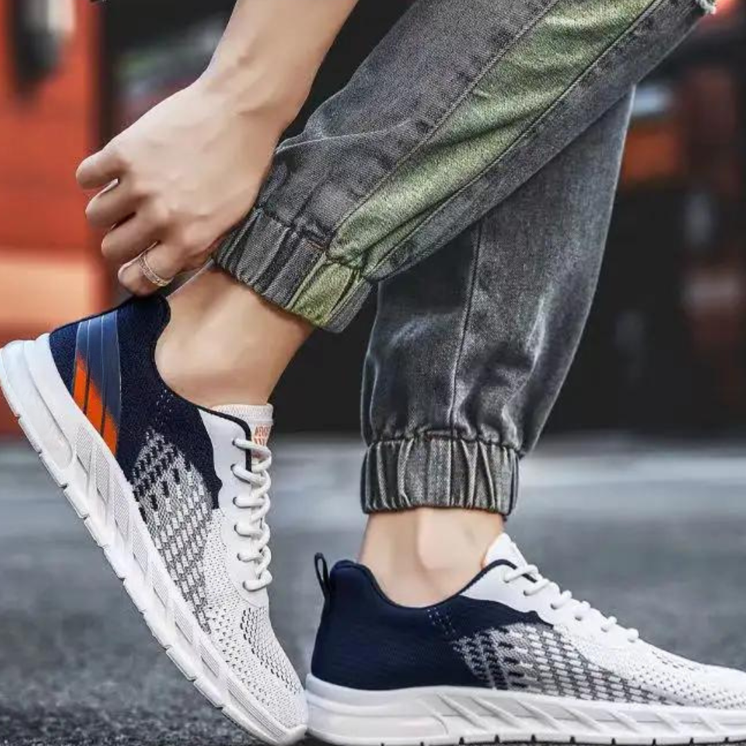 Men's Breathable Knitted Sports Shoes