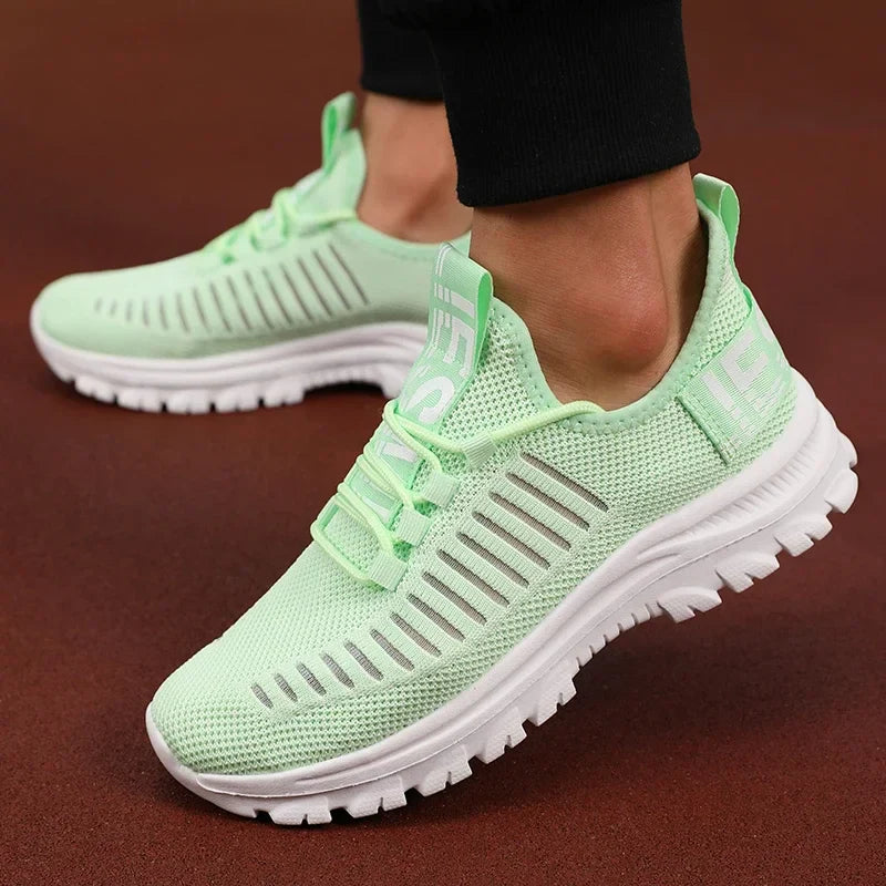 Men's Breathable Mesh Lightweight Sports Shoes for Running and Fitness