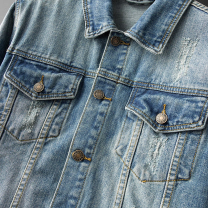 Men's Denim Jacket With Timeless Design