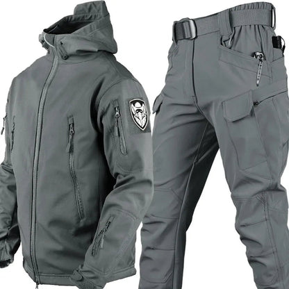 Men's Outdoor Jacket and Pants Wind- and Waterproof