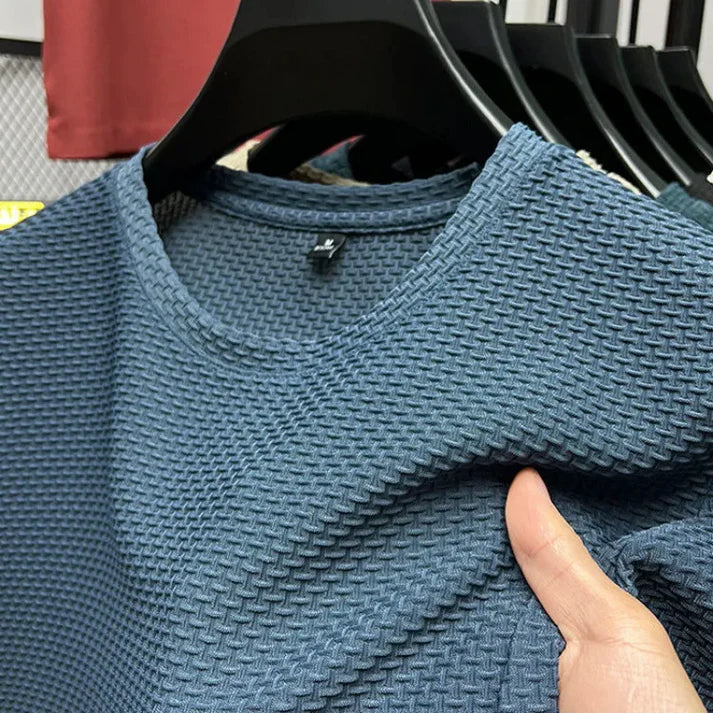 Men's Short-sleeved Breathable Ice Mesh T-shirt for Casual and Sporting Activities