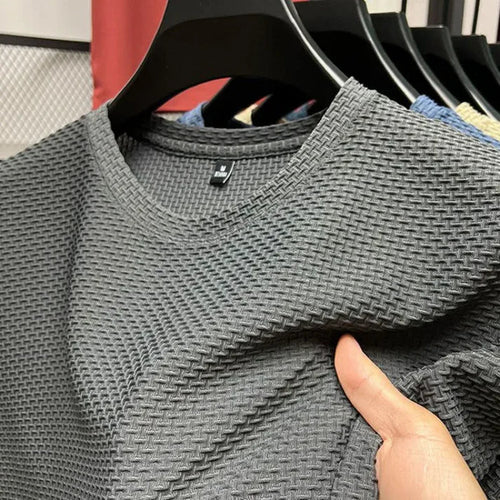 Men's Short-sleeved Breathable Ice Mesh T-shirt for Casual and Sporting Activities