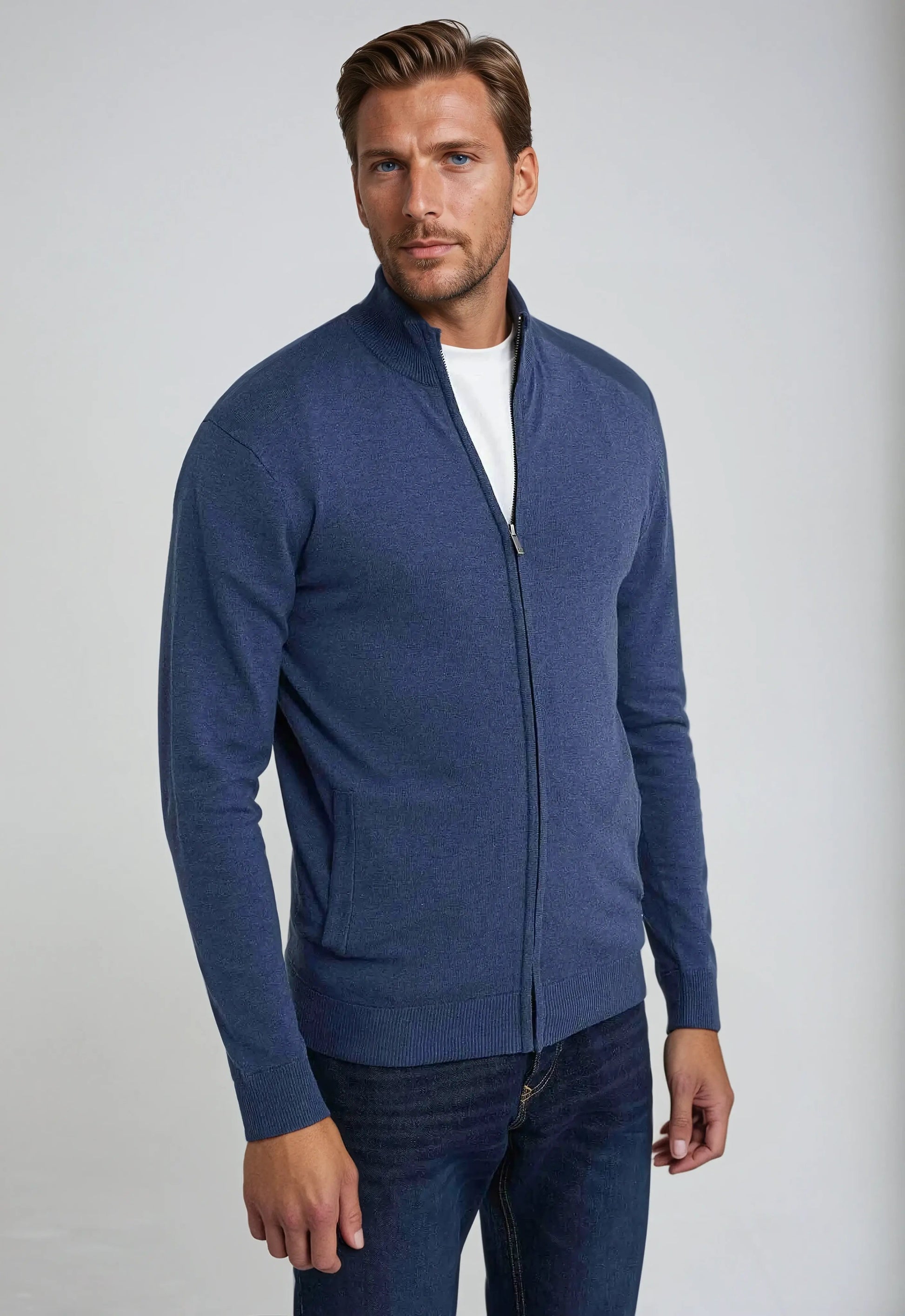 Men's Sweatshirt with Full Zipper and Modern Style