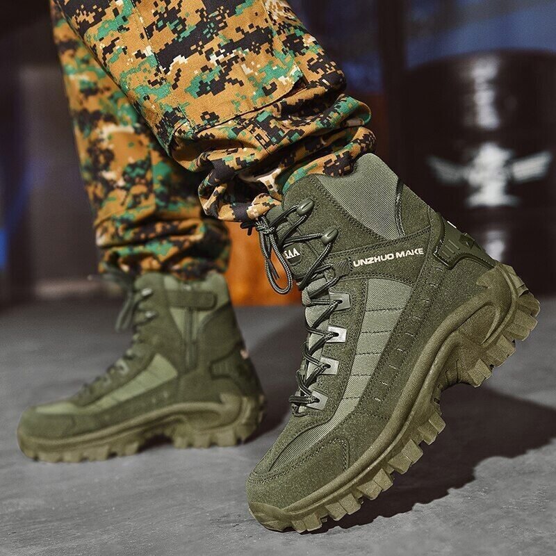 Men's Tactical Boots for Adventurous Style