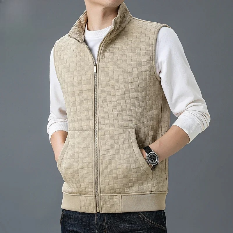 Men's Textured Zip Jacket with Deep Pockets