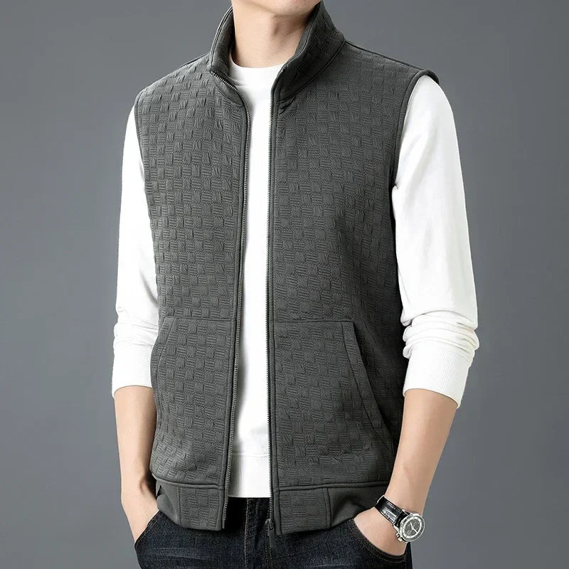 Men's Textured Zip Jacket with Deep Pockets