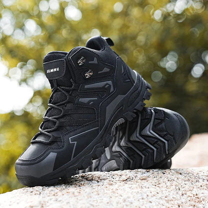 Men's Trekking Boots Waterproof With Enhanced Grip
