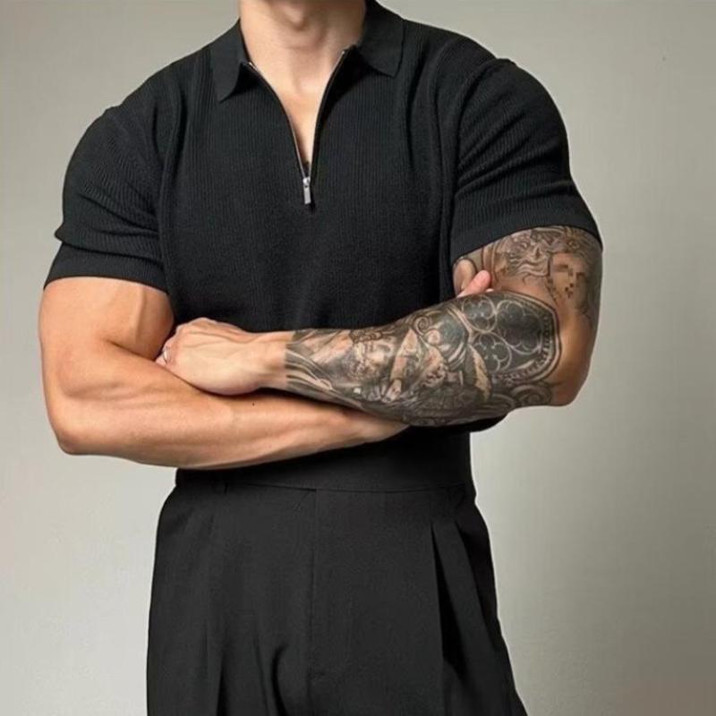 Men's Zip-Up Muscle Sweater With Modern Details