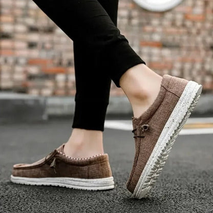 Men's casual lace-up shoes