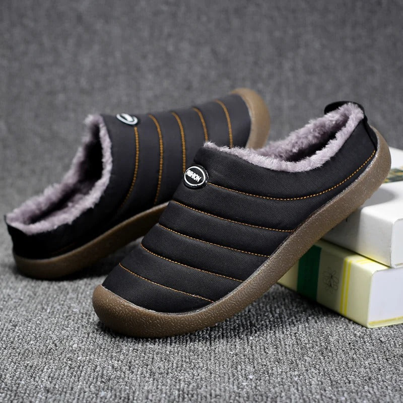 Men's slip-on winter shoes with plush lining and rubber soles