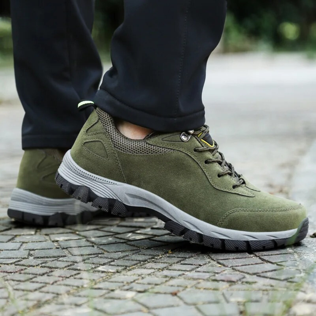 Men's waterproof hiking boots