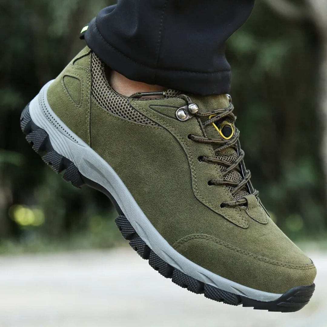 Men's waterproof hiking boots