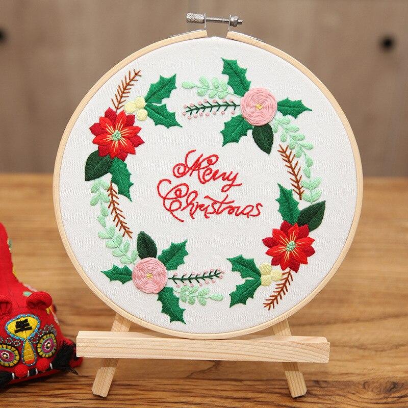 Merry Christmas Embroidery Set