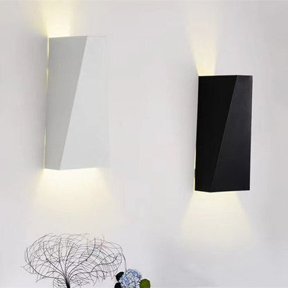 Minimal Geometric Wall Lamp