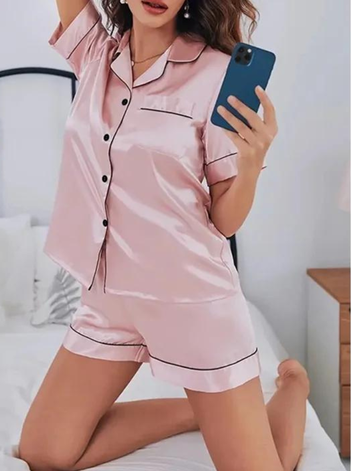 Minimalist nightwear set for women