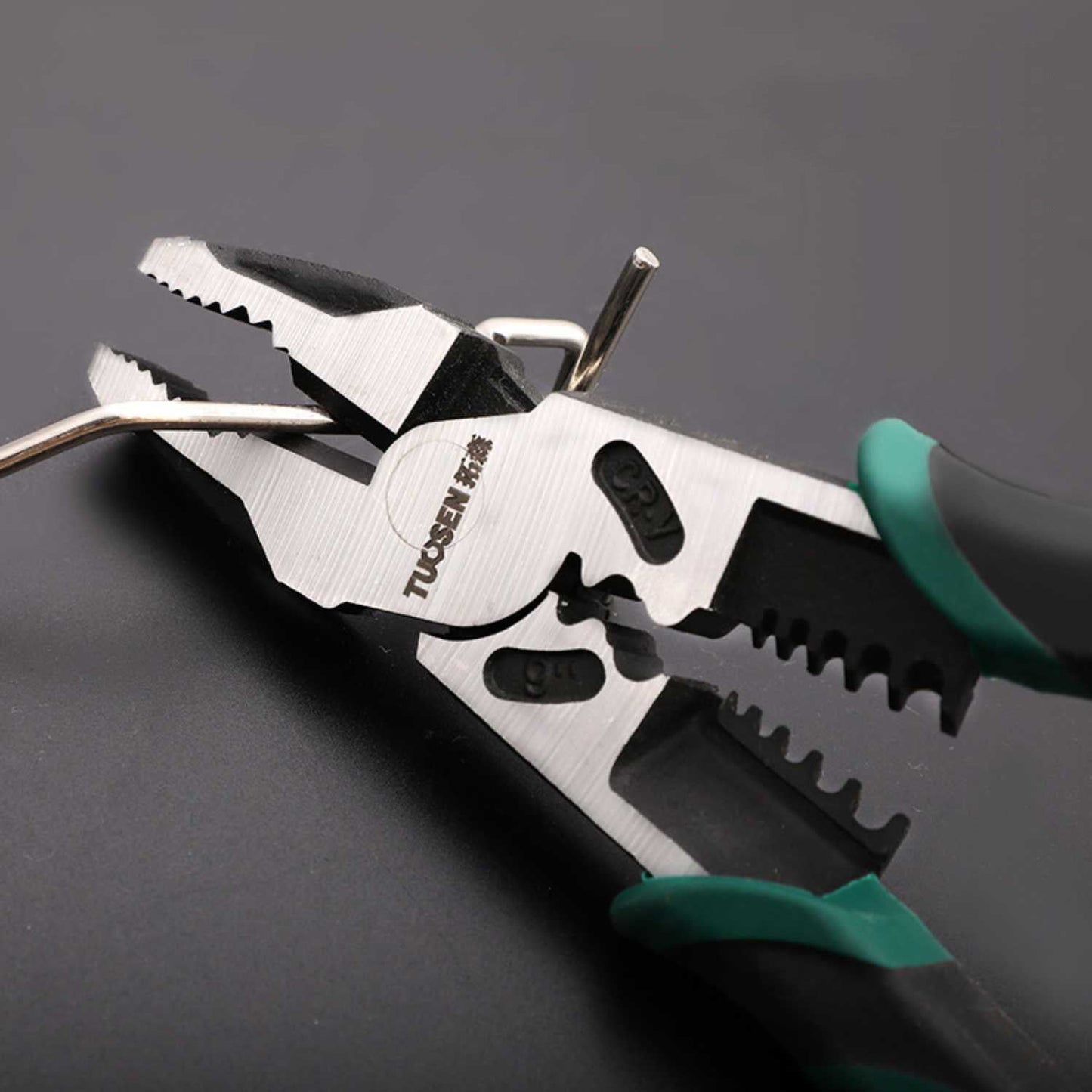 Multifunctional wire cutters