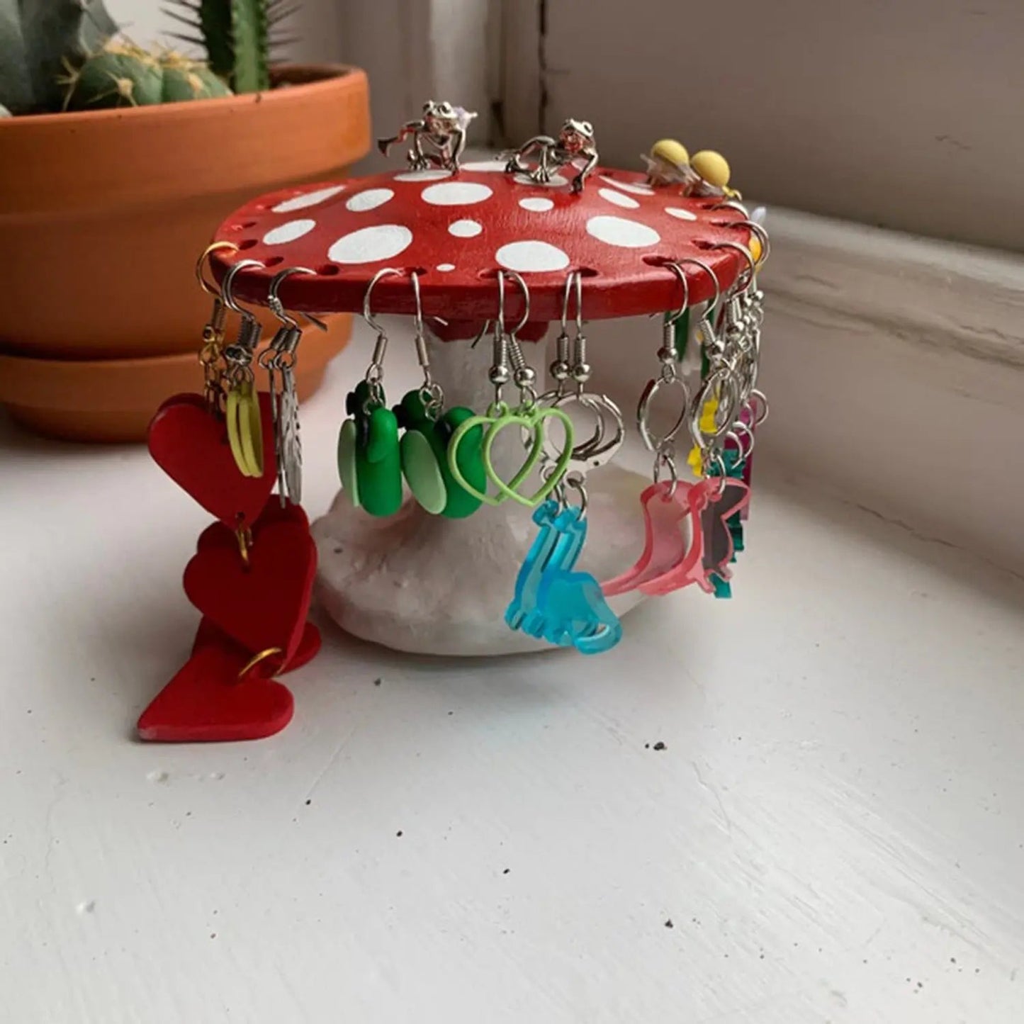 Mushroom jewellery holder