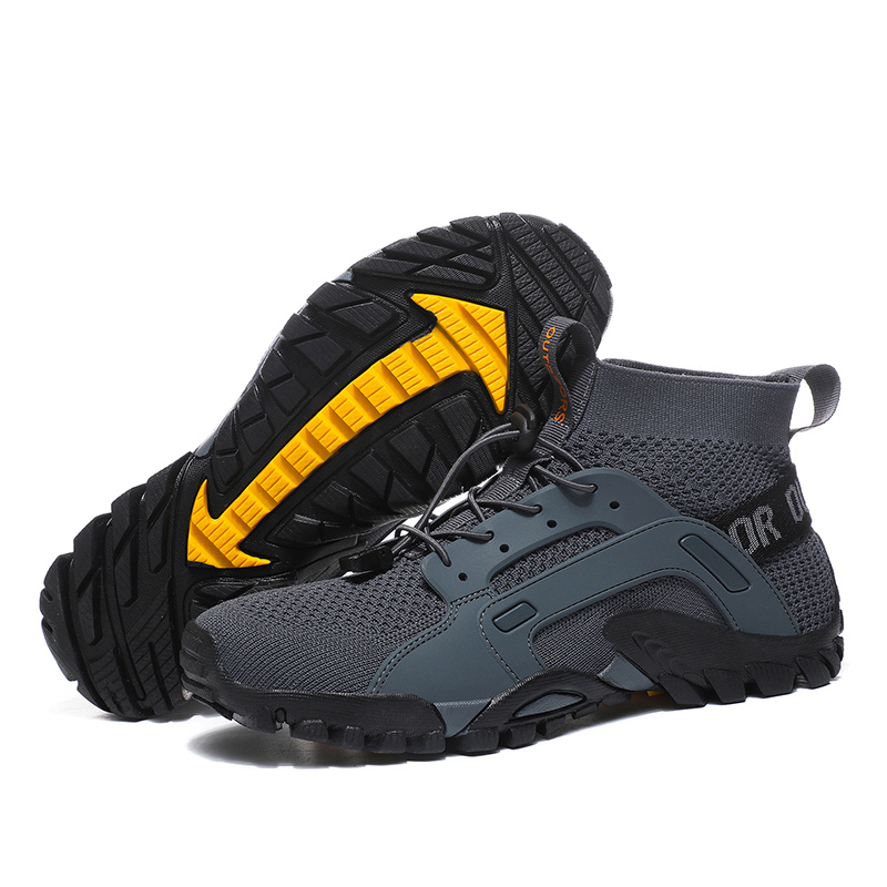 Non-slip Aquasneakers for Men