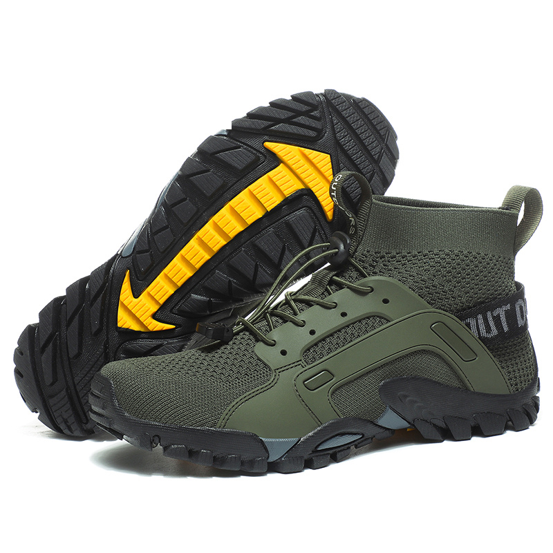 Non-slip Aquasneakers for Men