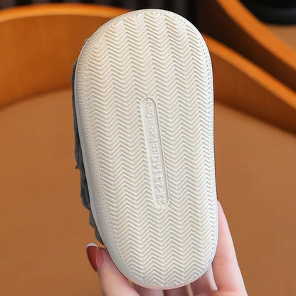 Non-slip children's slippers with soft sole and plush