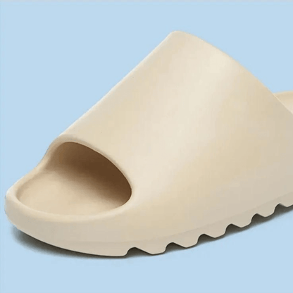 Non-slip comfortable slippers