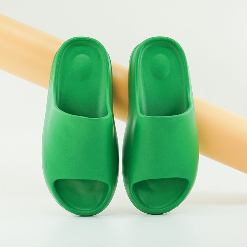 Non-slip comfortable slippers