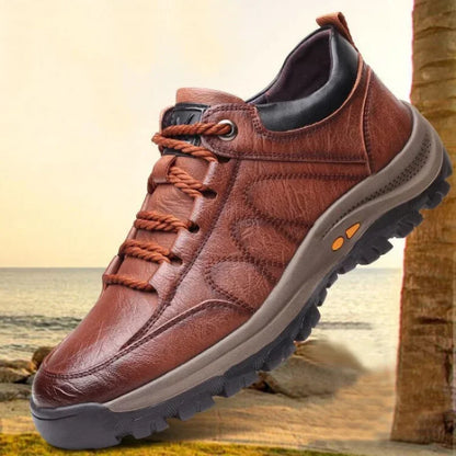 Non-slip hiking boots for men