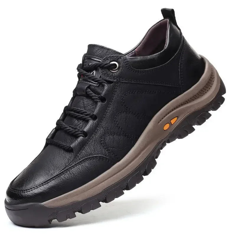 Non-slip hiking boots for men