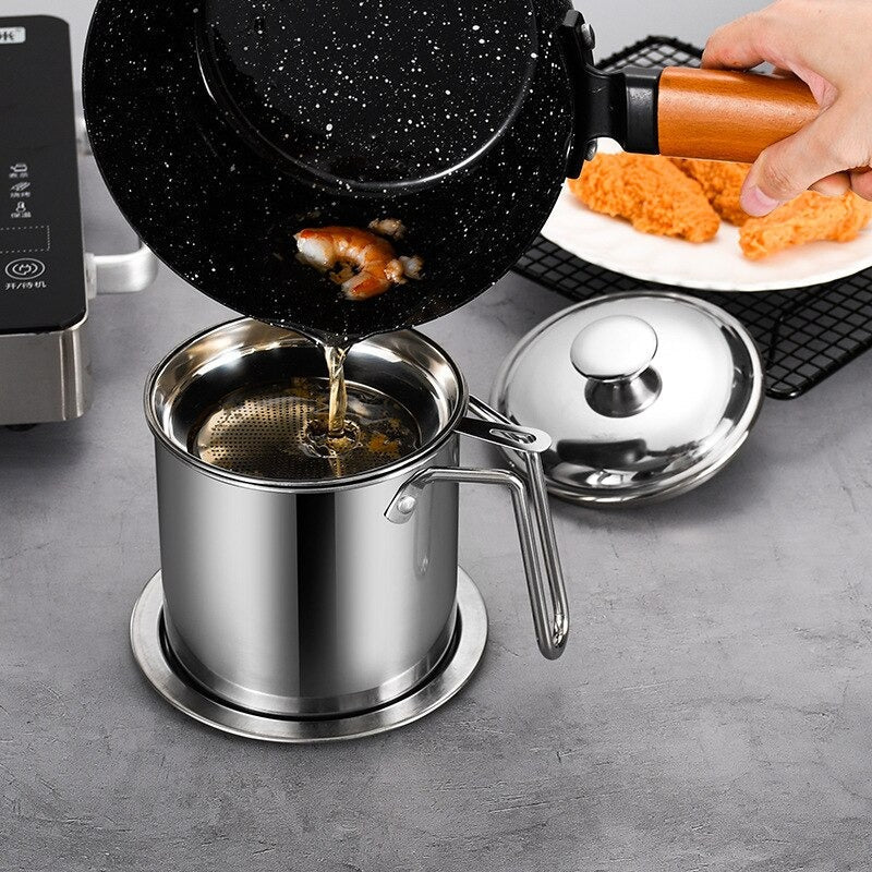Oil filter pot
