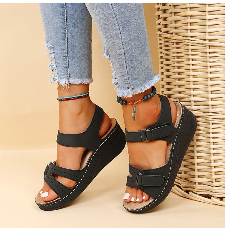 Orthopaedic platform sandals for women