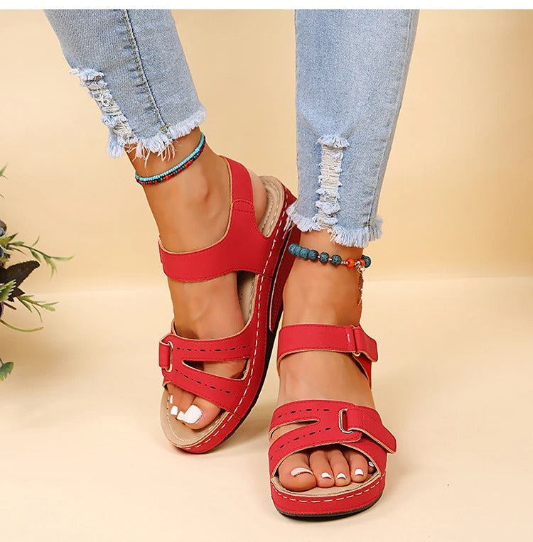 Orthopaedic platform sandals for women