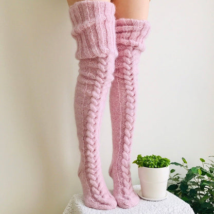 Over-the-knee knitted socks